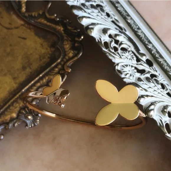 KATE SPADE • In A Flutter Flex Butterfly Cuff Gold Bracelet - Picture 5 of 5